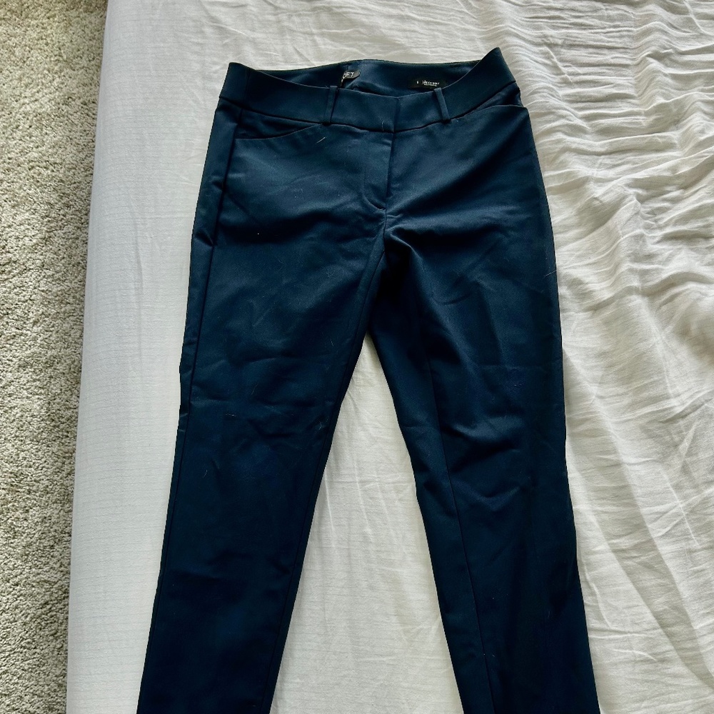 LOFT Julie Skinny Pants in Navy
